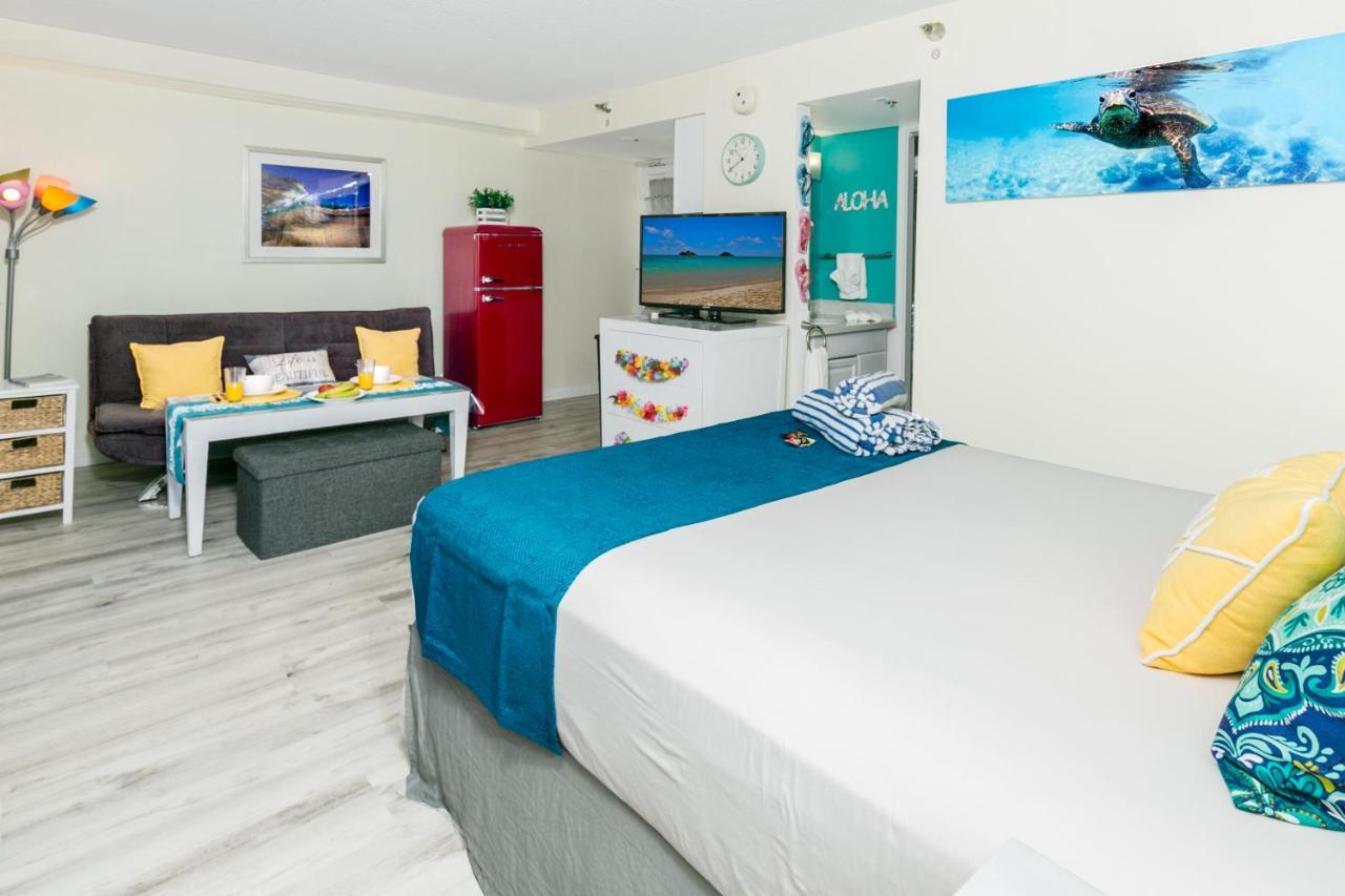 هونولولو Aloha Vibes Await! Stylish Condo At Aloha Surf - Mountain And City Views المظهر الخارجي الصورة